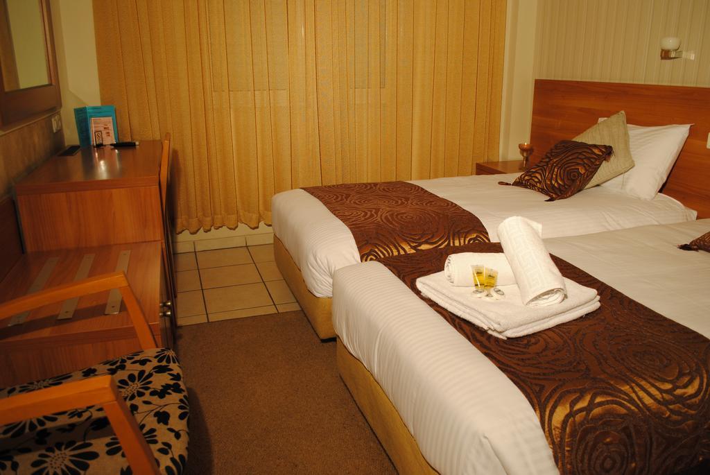 Hotel Ideal Pireus Exteriér fotografie